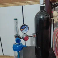 ۱ عدد کپسول ۲ کیلویی و مانومتر