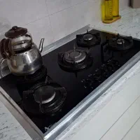 گاز رومیزی اخوان شیشه ای مشکی تمیز و سالم