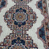 فرش  بیضی و کناره به همراه پشتی