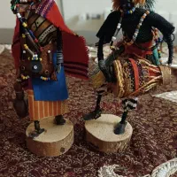 دو مجسمه تنبک زن