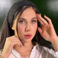 ارائه خدمات تخصصی و آموزش اکستنشن مژه و لیفت