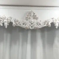 کتیبه تاج MDFپرده سالن  سفید درحد نو