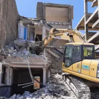 تخریب ساختمان کلنگی وغیر