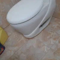 توالت فرنگی در حد نو