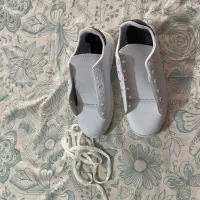 کتونی سفید سایز 37 کاملا نو