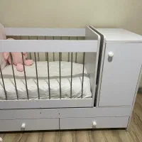 تخت و گهواره کودک