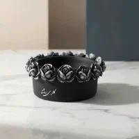 شکلات خوری زیبا