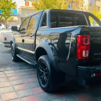 کی ام سی t8|خودرو سواری و وانت|سنندج, |دیوار