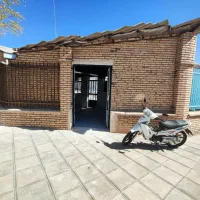 اجرای نمای کامپوزیت و حروف برجسته چنلیوم و فلز