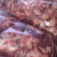 خورده گوشت گوساله منجمد و تازه