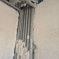 استا گچکار خاک و سفید تمیز کار و حرفهای