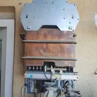 نصب و سرویس ابگرمکن دیواری با پمپ