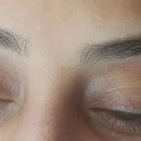 تتو ابرو وبدن