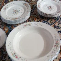 سرویس ارکوپال ویکتوریا و ۴ عدد دیس گل میوه نو