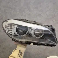 چراغ بی ام و ۵۲۸ ۲۰۱۳