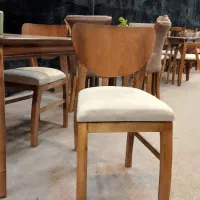 مبل راحتی و میز غذاخوری
