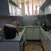 خانه دارای یک اتاق تمیز .طبقه ۳ از۴.شهرک بهشتی