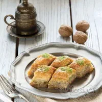 سفارش کیک شیرینی و غذای خونگی