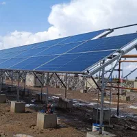 استخدام کارگر فنی و نصاب پنل خورشیدی