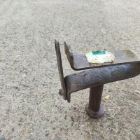 قفل پدال آهنی