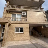 ویلا استخردارانچه عیان است چه حاجت به بیان است
