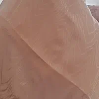 یک عدد شال و یک عدد روسری قواره بزرگ