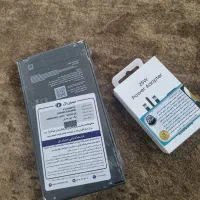 گوشی سامسونگ و آداپتور