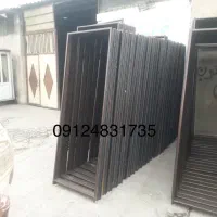 چهارچوب فلزی فرانسوی