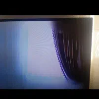 دو عدد کنار پرده