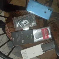 چند‌عدد‌‌باطری‌وقاب‌‌پشت‌گوشی