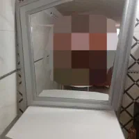 آیینه ارایشگاه