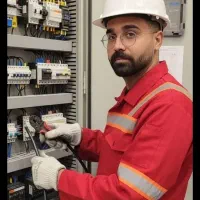 برقکار ساختمان و صنعتی امداد برق