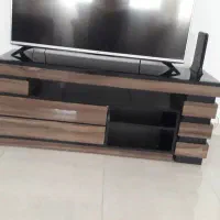 میز تلویزیون ۲/۳۰۰/۰۰۰ و مبل ۷ نفره  ۵/۵۰۰/۰۰۰