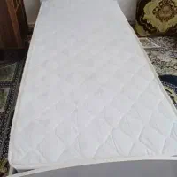 تخت و تشک