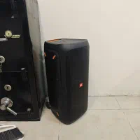 party box jbl 310
