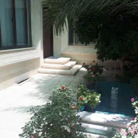 منزل-مسکونی-300متری-دوکله-درب-خیابان-هشت-بهشت-غربی