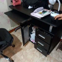 کمد و میز تحریر