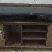 میز تلویزیون ام دی اف با شیشه خارجی درحد نو