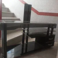 میز تلویزیون شیشه ای