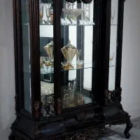 «فروش ویژه یک عدد ویترین سلطنتی با طراحی کلاسیک