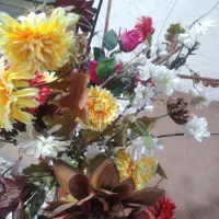 گلدان همراه گل