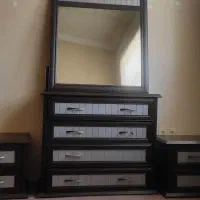 میز آرایش دوتا پاتختی ودرب حال