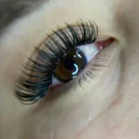 خدمات و آموزش کاشت مژه اکستنشن مژه لیفت مژه  ابرو