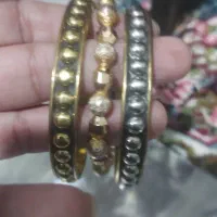 ۳عدد النگو و ۲ عدد دستبنده فروشی