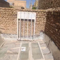 فروش درب و پنجره سنگین قدیمی