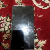 یک عدد گوشی ال جی