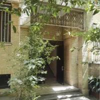 نیاوران  ۹۰۰  متر  تاپ لوکیشین