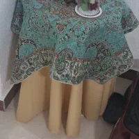 میز خاطره با رومیزی طرح ترمه