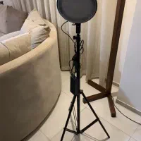 نور ال ای دی و سه پایه