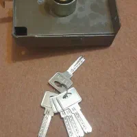 قفل حیاطی
